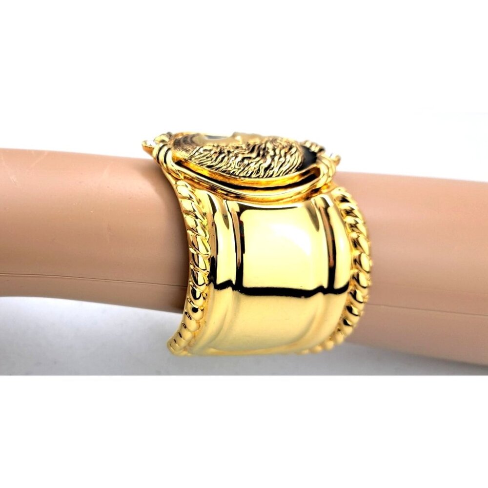 Vintage Coreen Simpson Gold Tone Black Cameo Avon Regal Beauty Cuff Bracelet - Picture 9 of 13